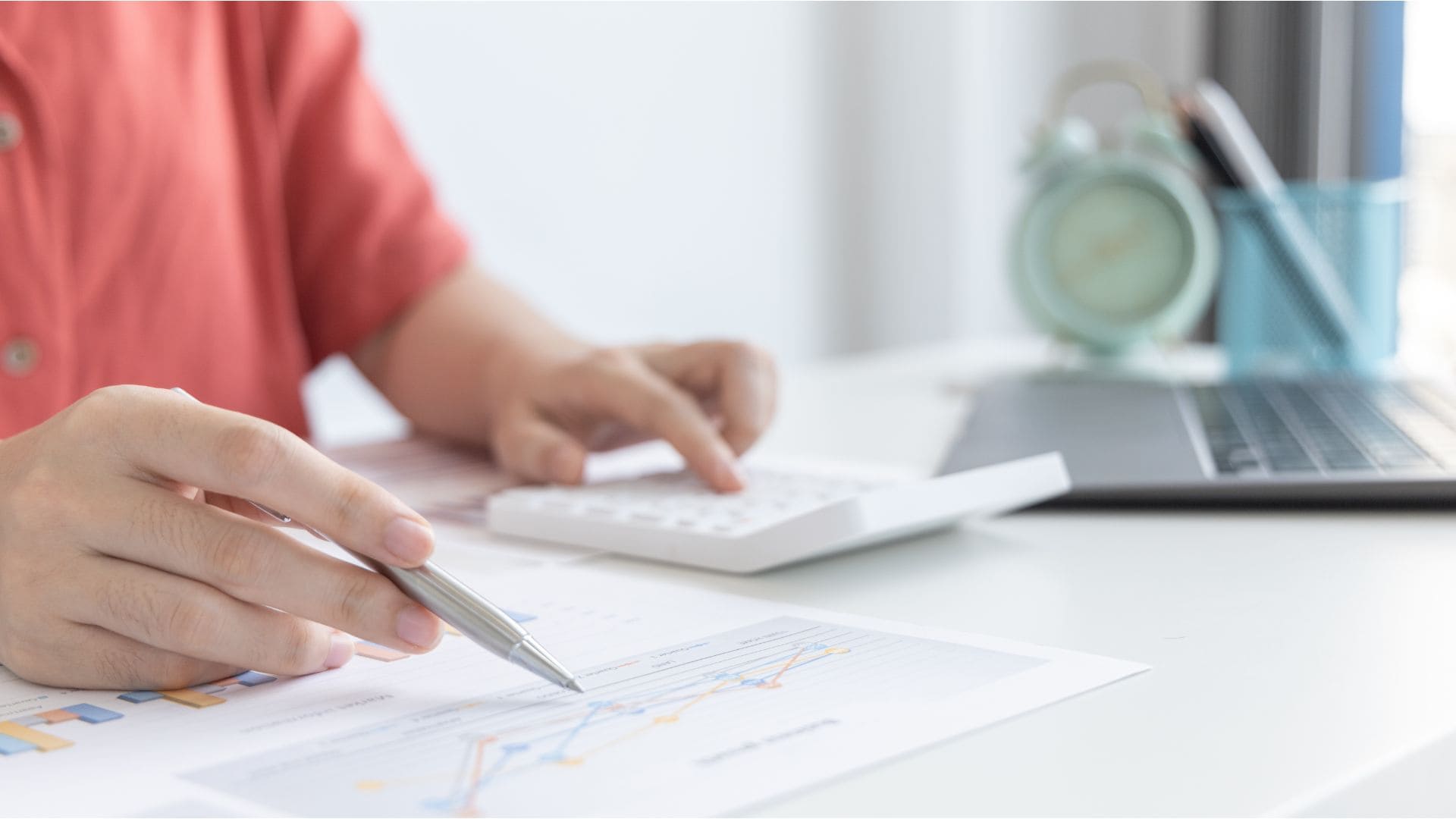 Persona calculando el IBI