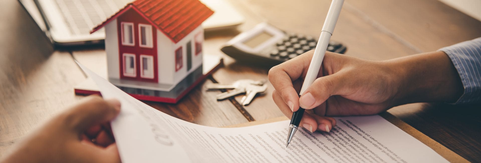 Firma del acta de transparencia