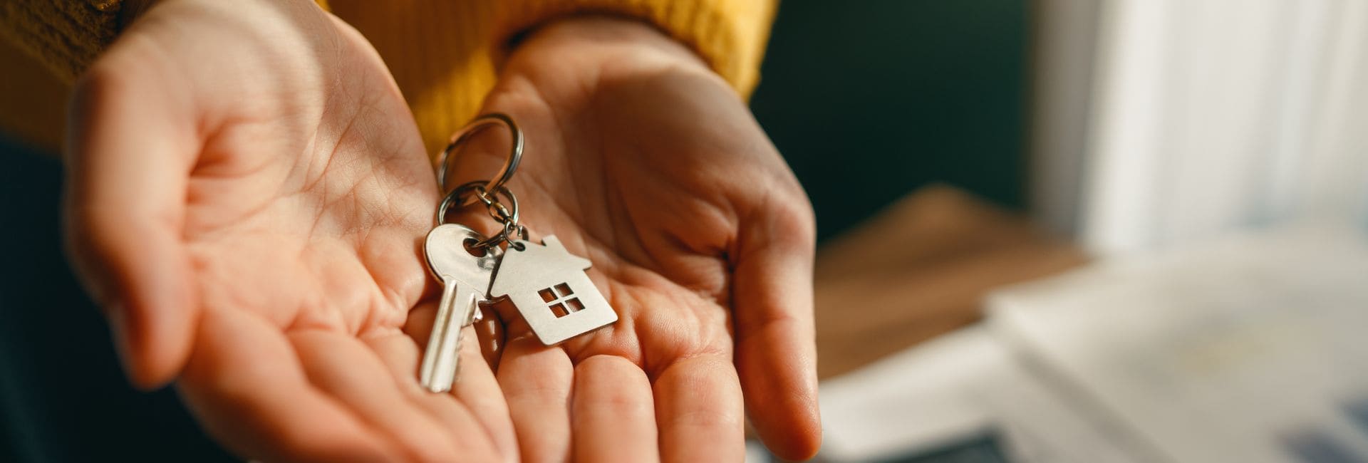 Comprar casa a nombre de un hijo